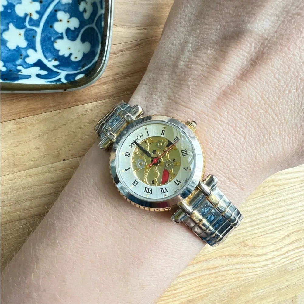 Sasson ladies steampunk expansion bracelet fashion watch NEW BATTERY